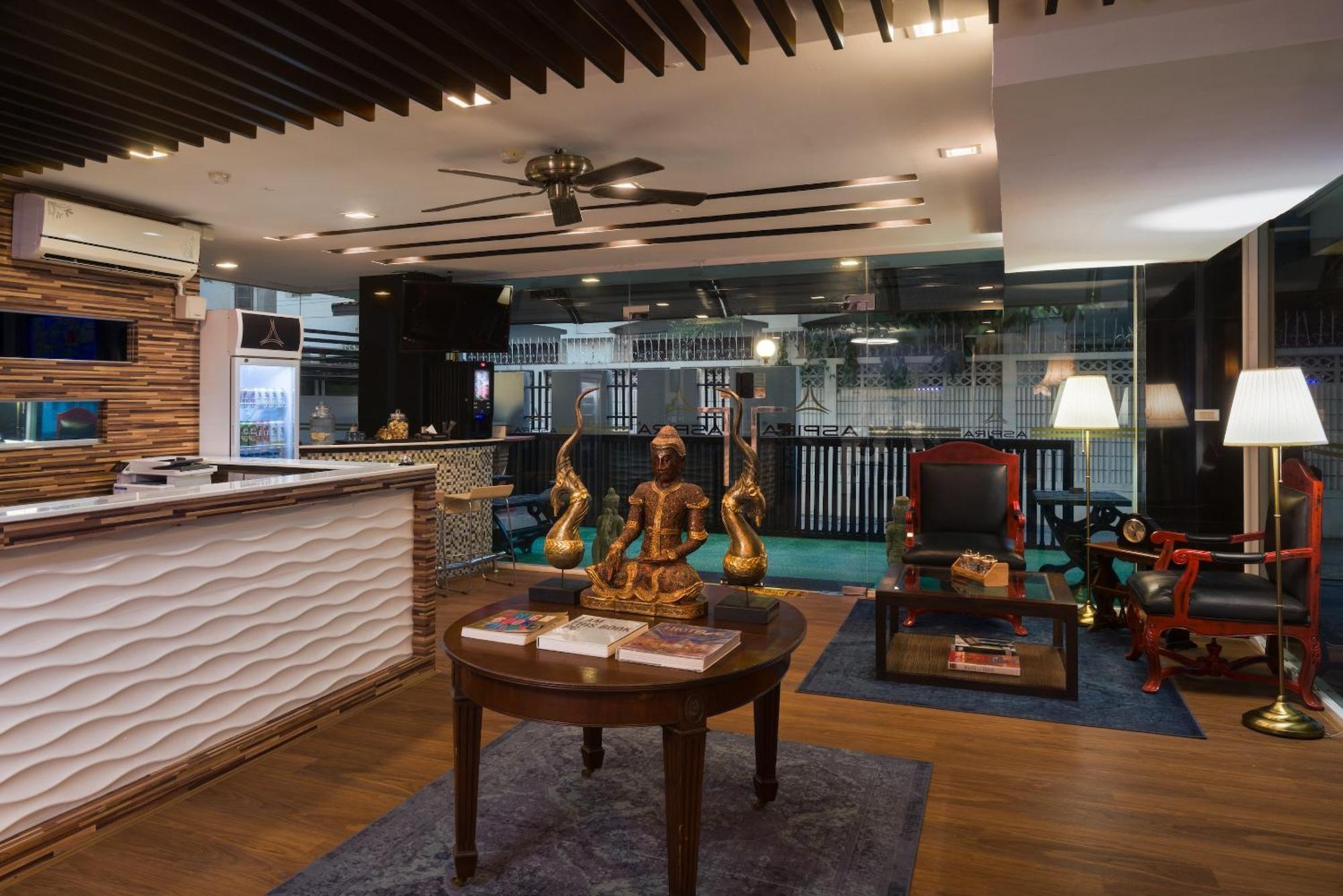 Aspira Suites Sukhumvit 20 방콕 외부 사진