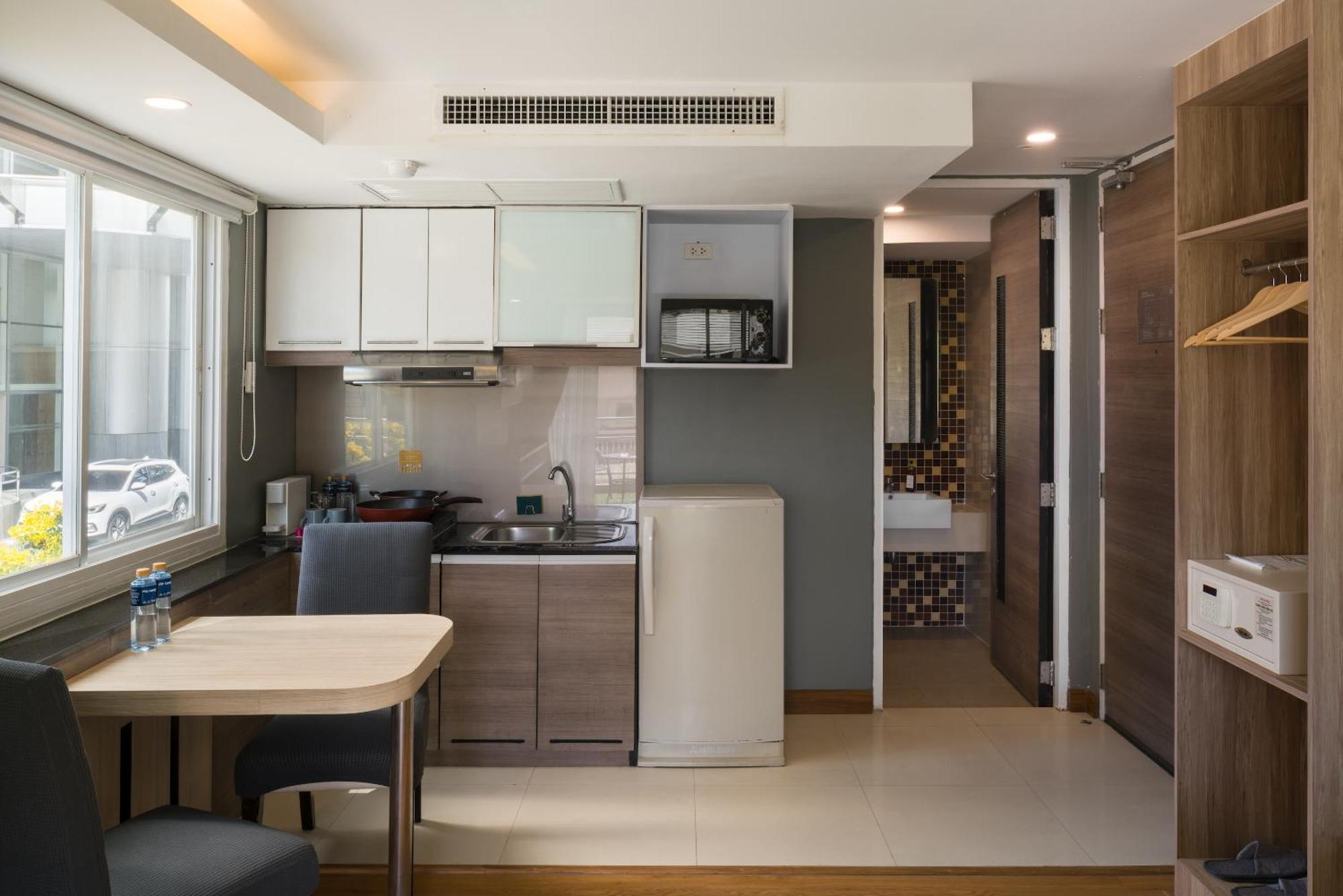 Aspira Suites Sukhumvit 20 방콕 외부 사진