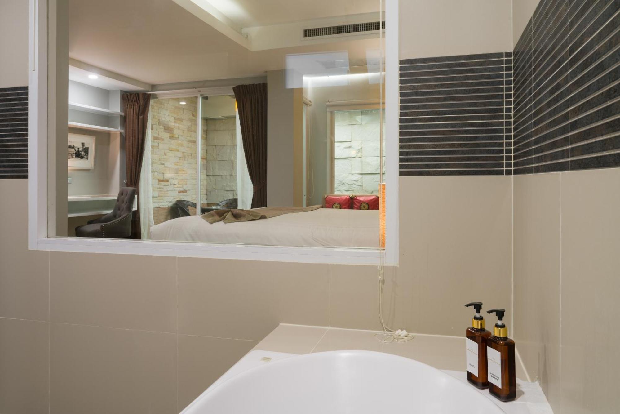 Aspira Suites Sukhumvit 20 방콕 외부 사진