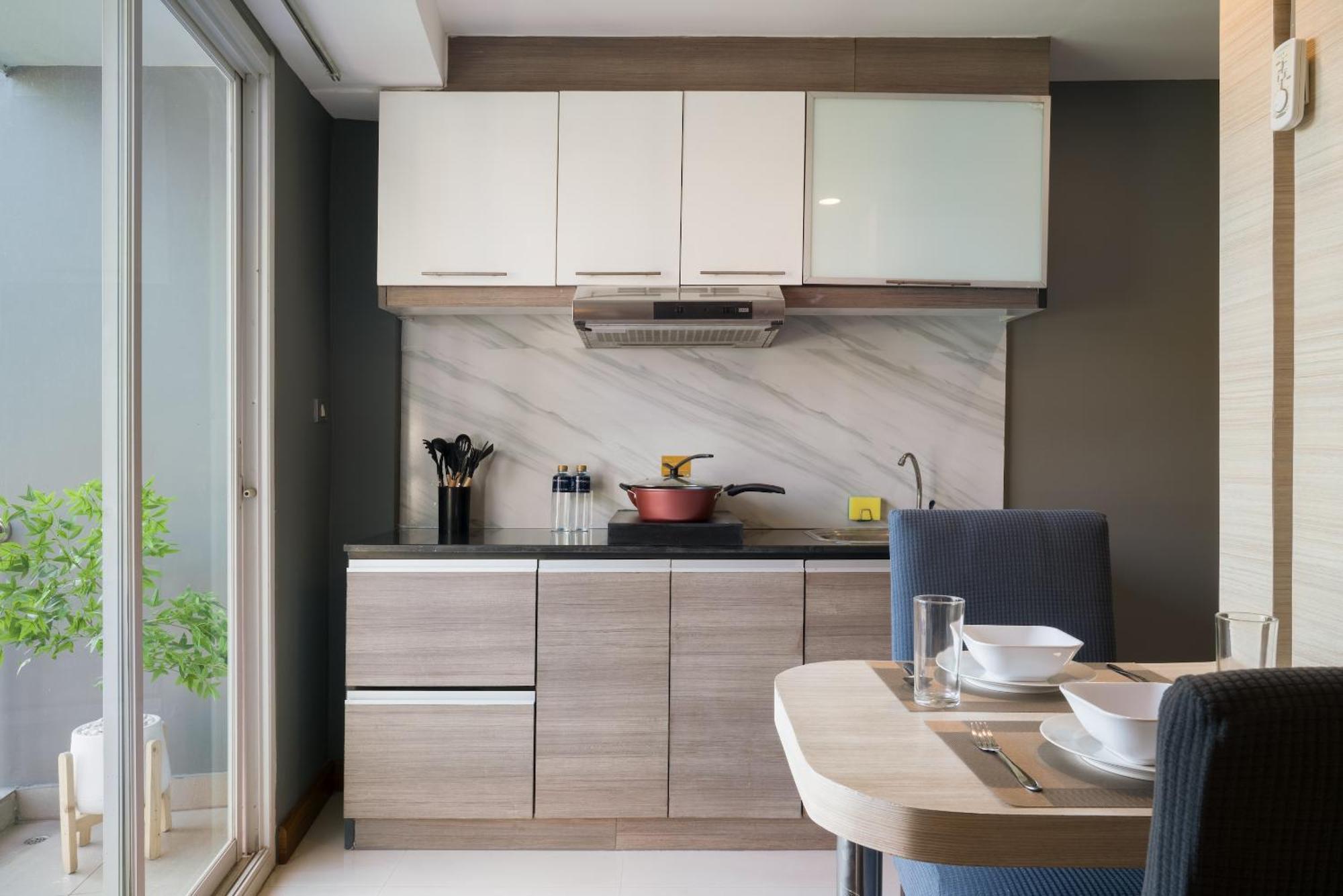 Aspira Suites Sukhumvit 20 방콕 외부 사진